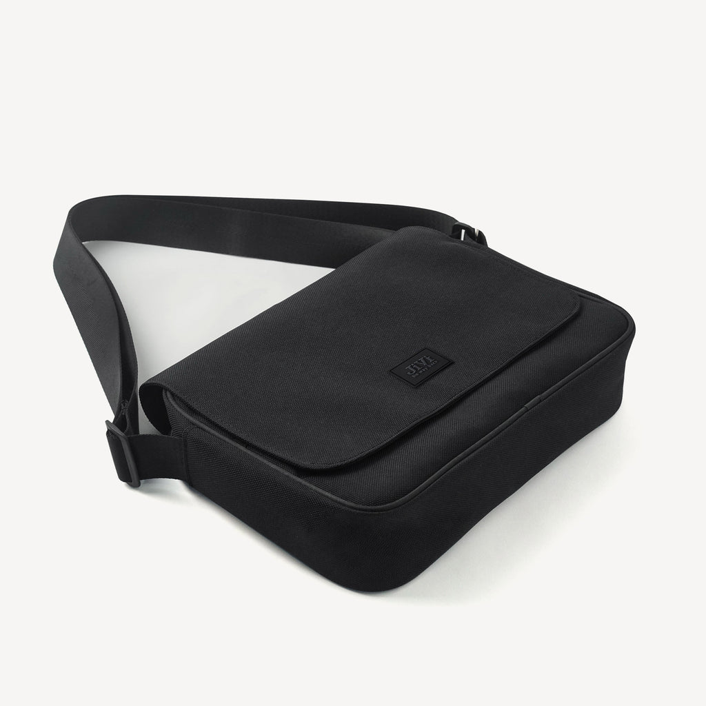 Sirius Messenger Bag