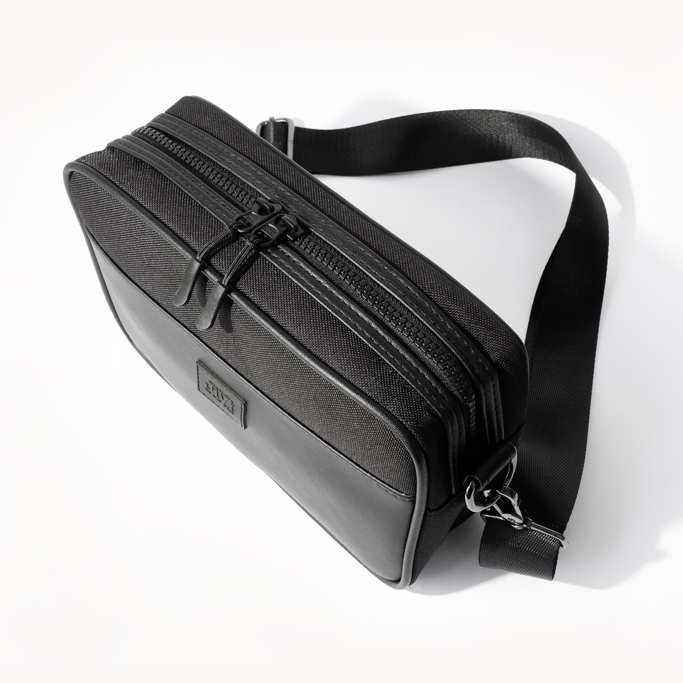 Cedric Shoulder Bag Unisex
