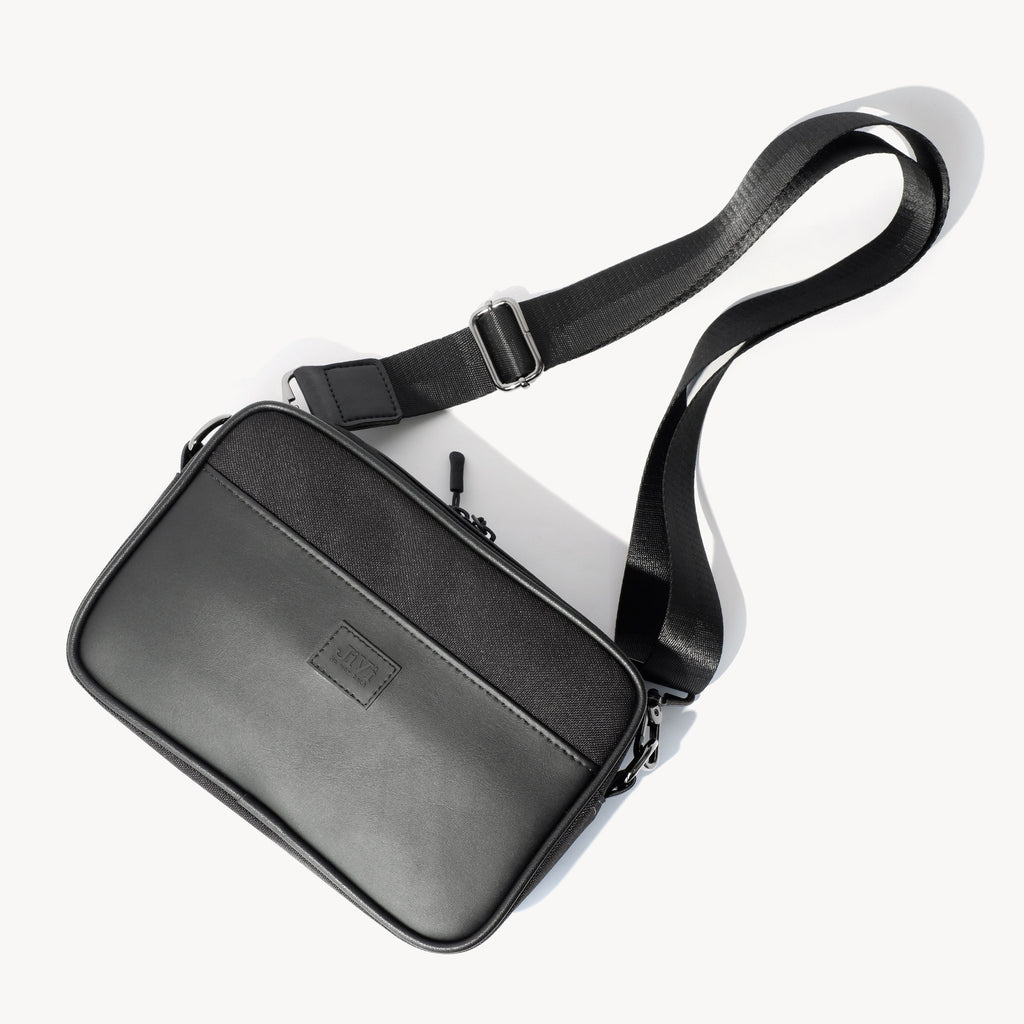 Cedric Shoulder Bag Unisex