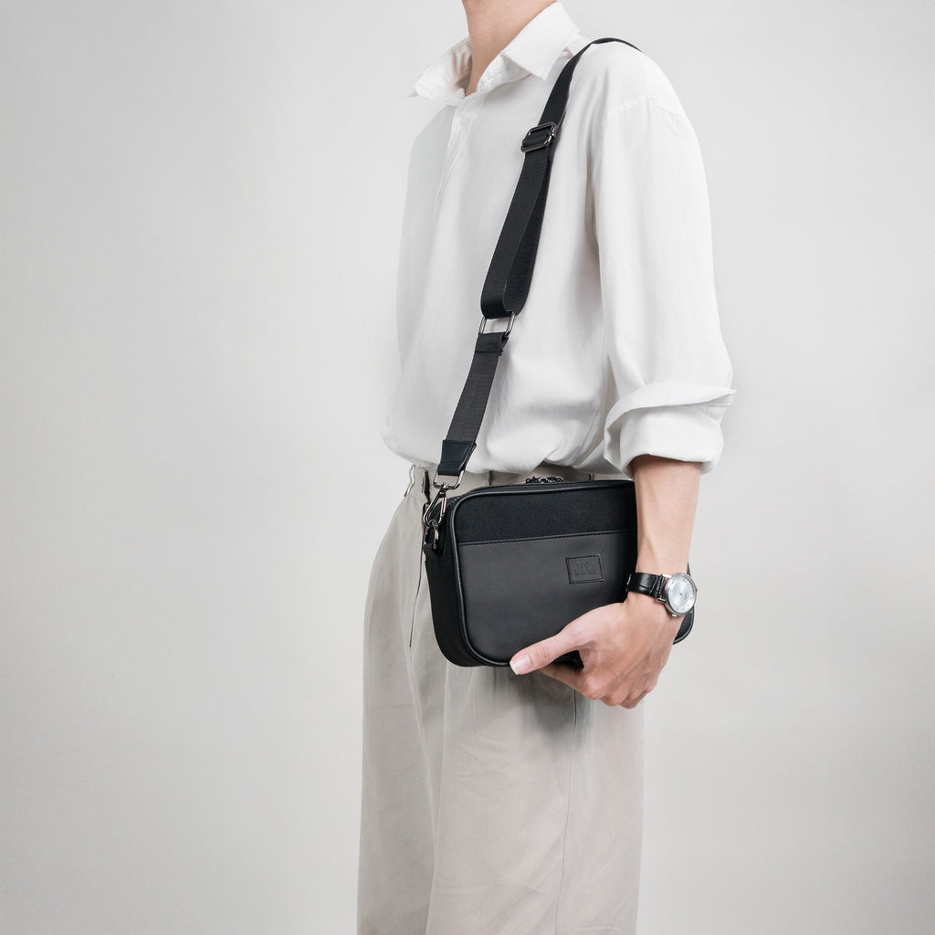 Cedric Shoulder Bag Unisex