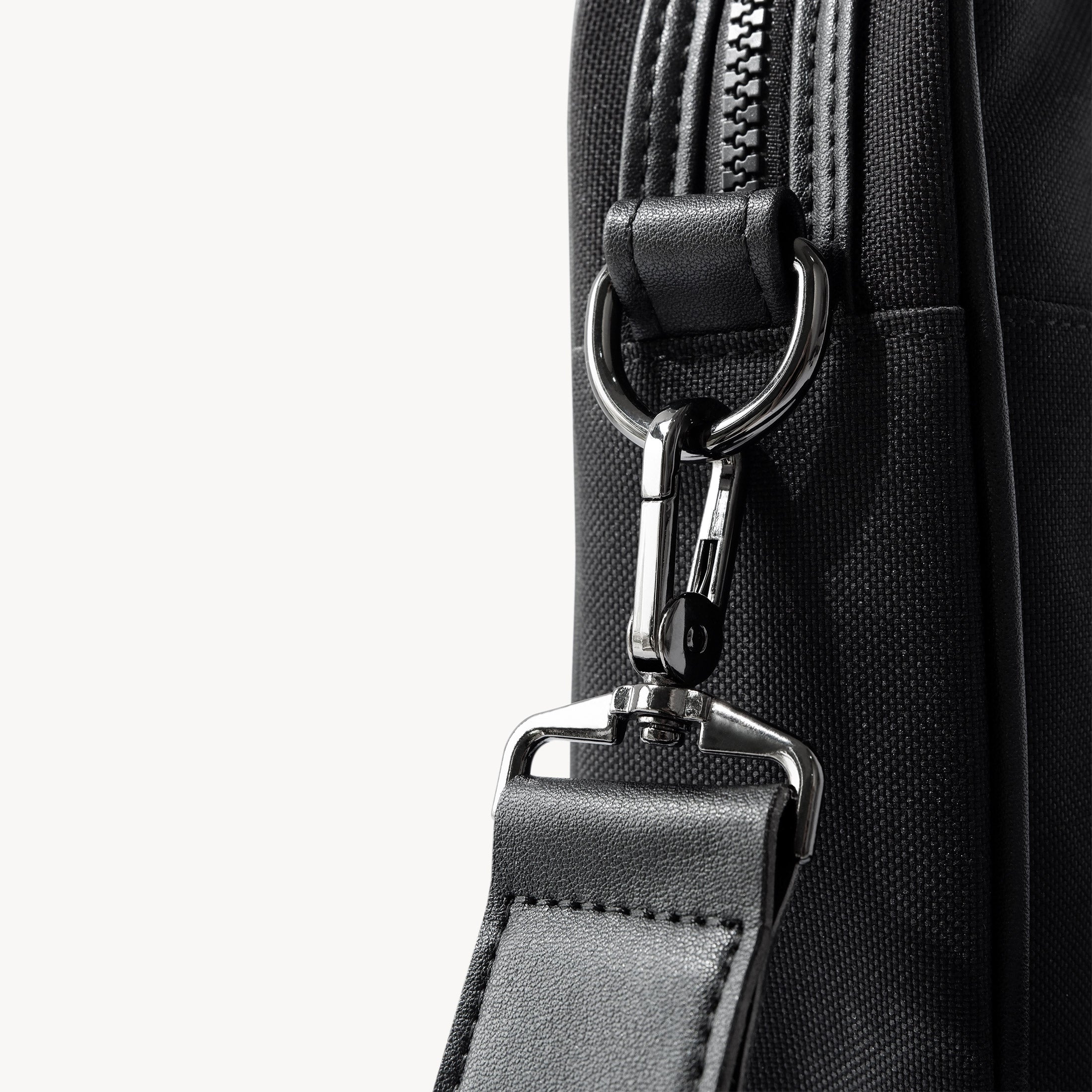 Draco Shoulder Bag Unisex