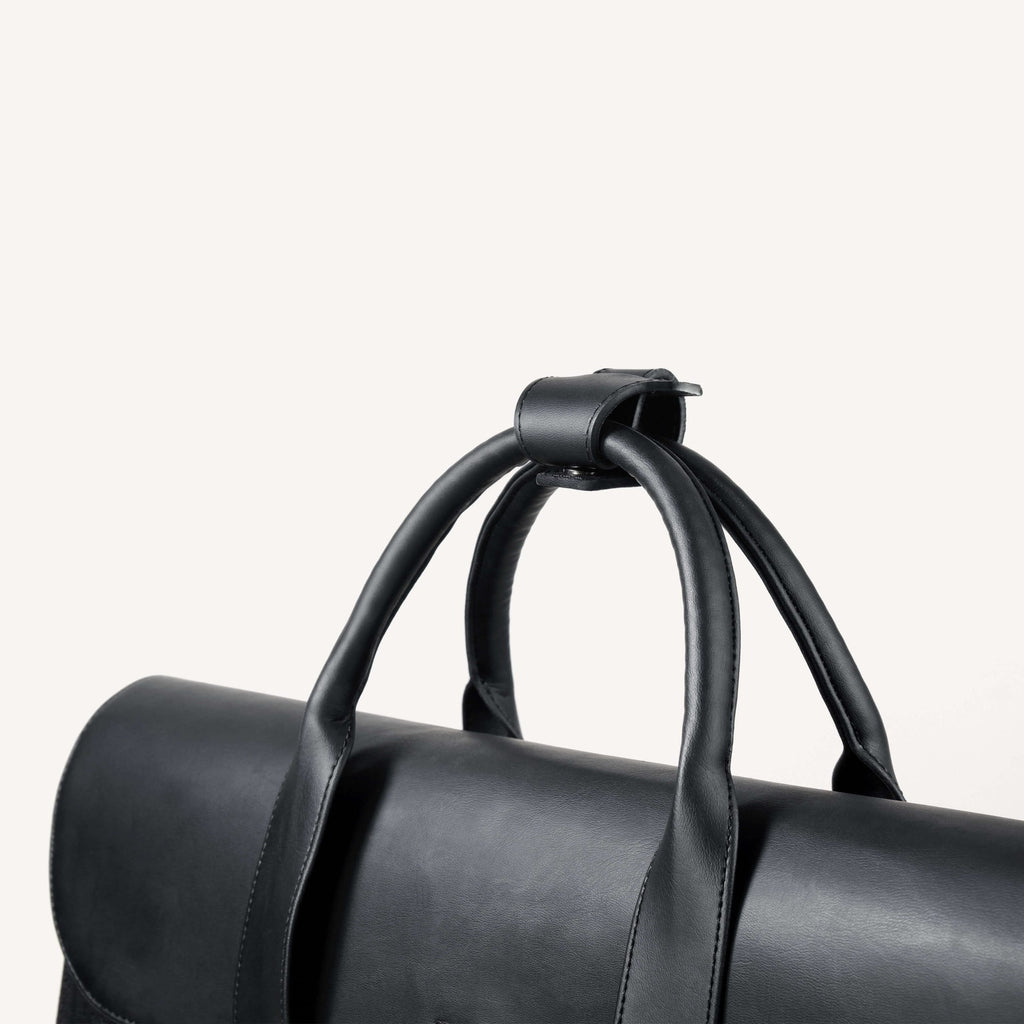 Minimal briefcase for minimalist professionals